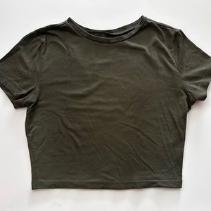 Women’s M Wild Fable Short Sleeve Crop Top